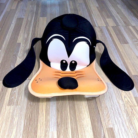 Disney Goofy Hat With Ears Disneyland 